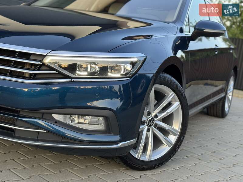Седан Volkswagen Passat 2020 в Стрию