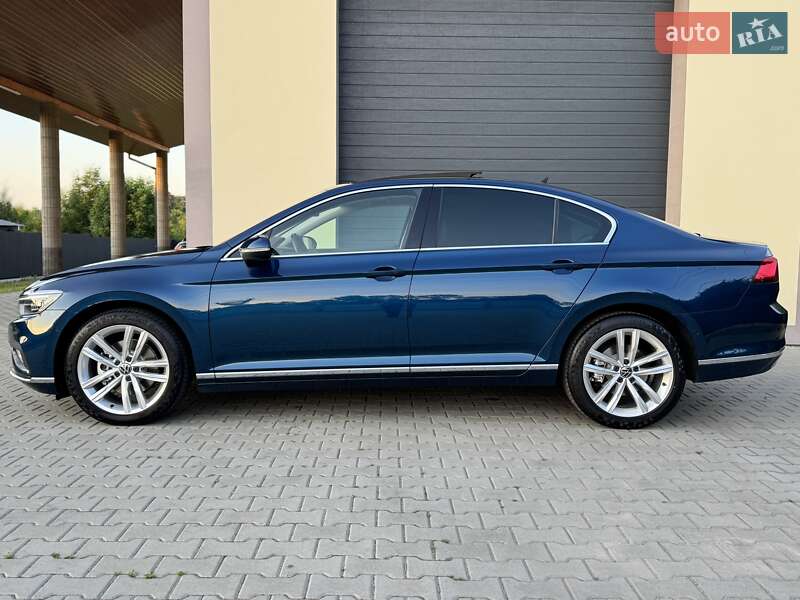 Седан Volkswagen Passat 2020 в Стрию