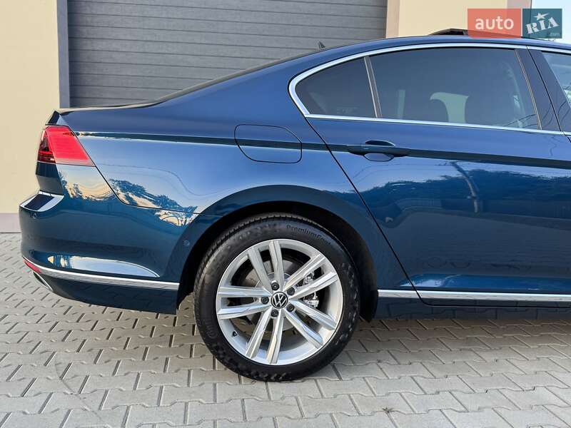Седан Volkswagen Passat 2020 в Стрию