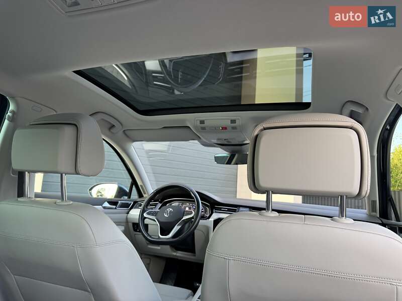 Седан Volkswagen Passat 2020 в Стрию