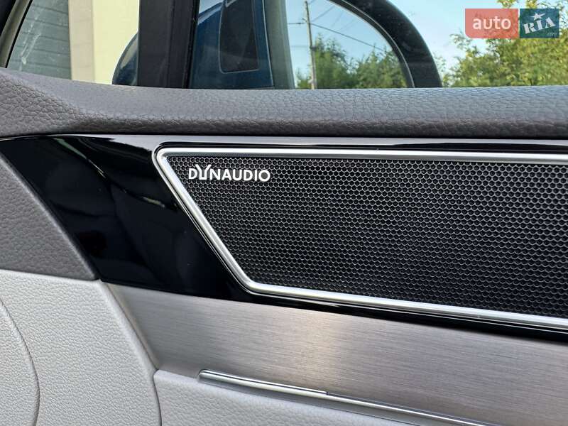 Седан Volkswagen Passat 2020 в Стрию