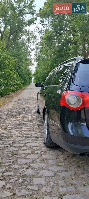 Универсал Volkswagen Passat 2010 в Чемеровцах