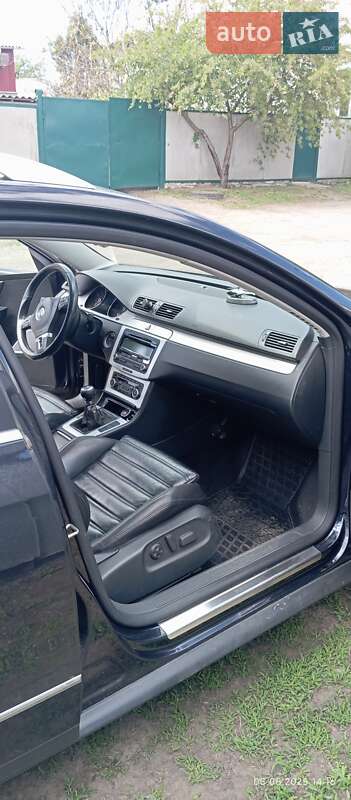 Універсал Volkswagen Passat 2010 в Сумах