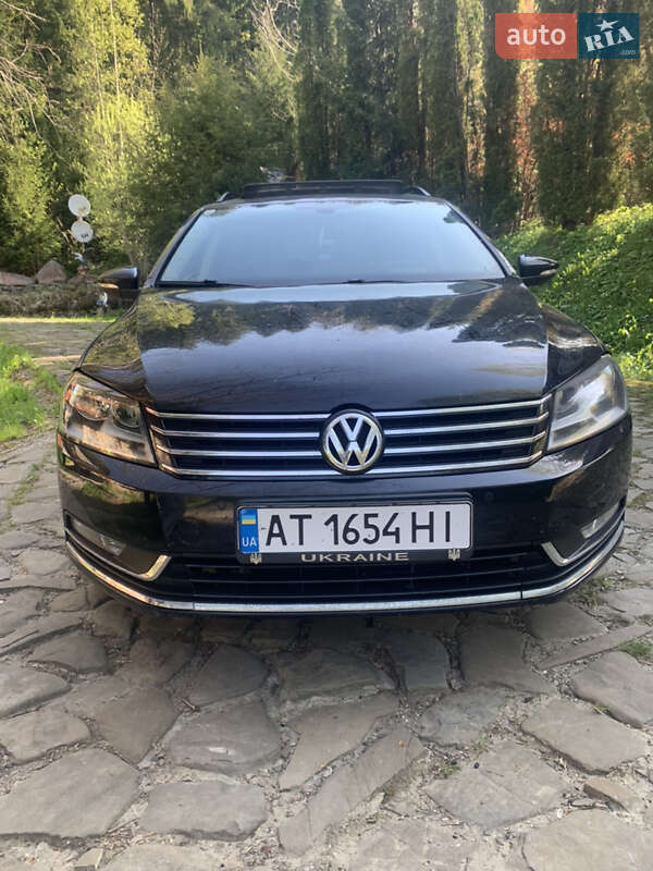 Универсал Volkswagen Passat 2012 в Ивано-Франковске
