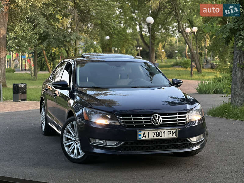Седан Volkswagen Passat 2012 в Киеве