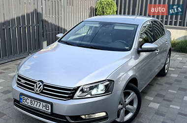 Седан Volkswagen Passat 2011 в Львові