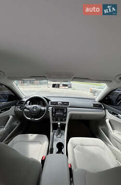 Седан Volkswagen Passat 2018 в 