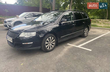 Универсал Volkswagen Passat 2009 в 