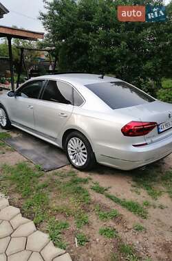 Седан Volkswagen Passat 2016 в 