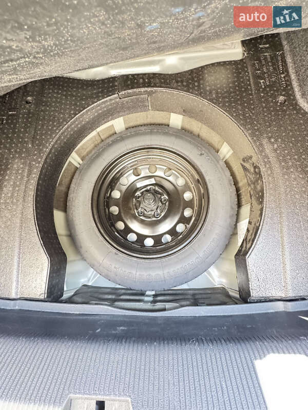 Седан Volkswagen Passat 2018 в Львові