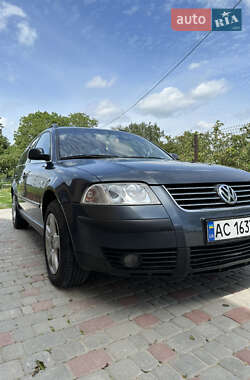 Універсал Volkswagen Passat 2003 в Локачах