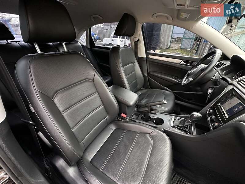 Седан Volkswagen Passat 2014 в Харькове фото 6 Седан Volkswagen Passat 2014 в Харькове