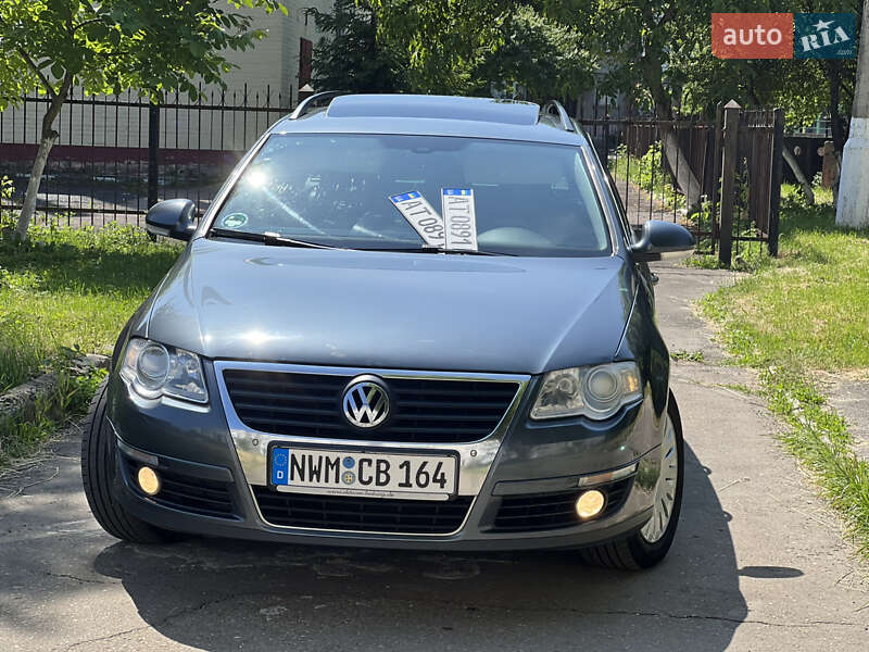 Універсал Volkswagen Passat 2010 в Калуші