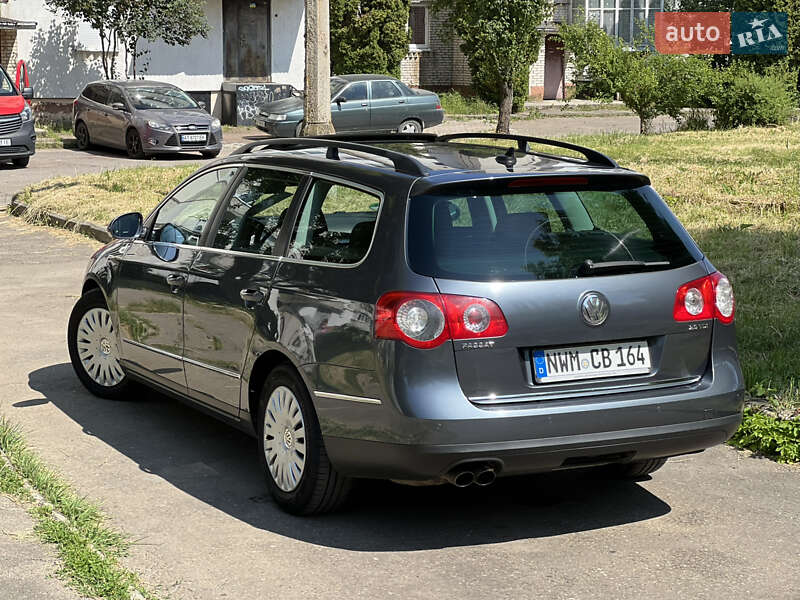 Універсал Volkswagen Passat 2010 в Калуші