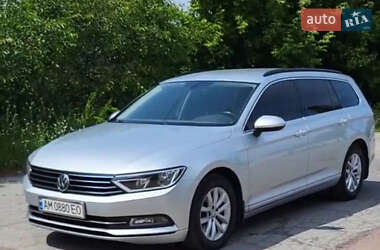 Універсал Volkswagen Passat 2016 в Житомирі
