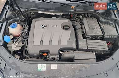 Универсал Volkswagen Passat 2011 в 