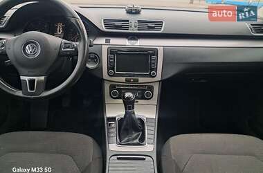 Универсал Volkswagen Passat 2011 в 