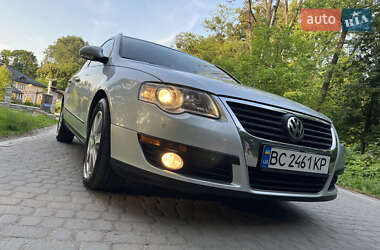 Універсал Volkswagen Passat 2009 в 