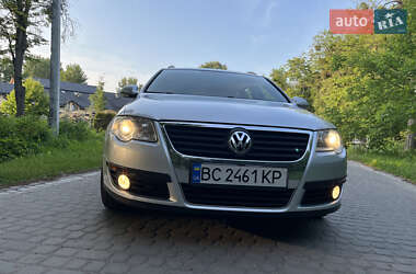 Універсал Volkswagen Passat 2009 в 