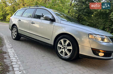 Універсал Volkswagen Passat 2009 в 
