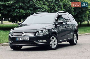 Універсал Volkswagen Passat 2011 в Полтаві