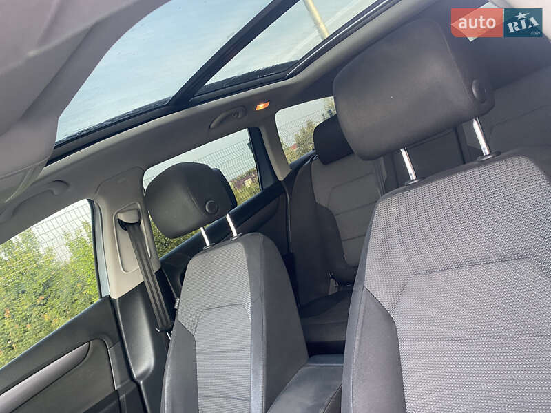 Універсал Volkswagen Passat 2011 в Львові