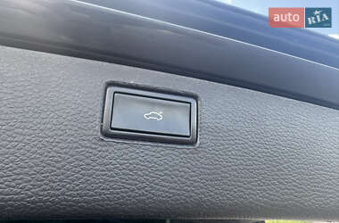 Универсал Volkswagen Passat 2012 в 