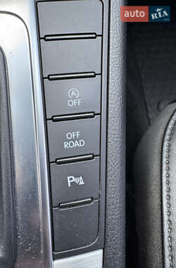 Универсал Volkswagen Passat 2012 в 