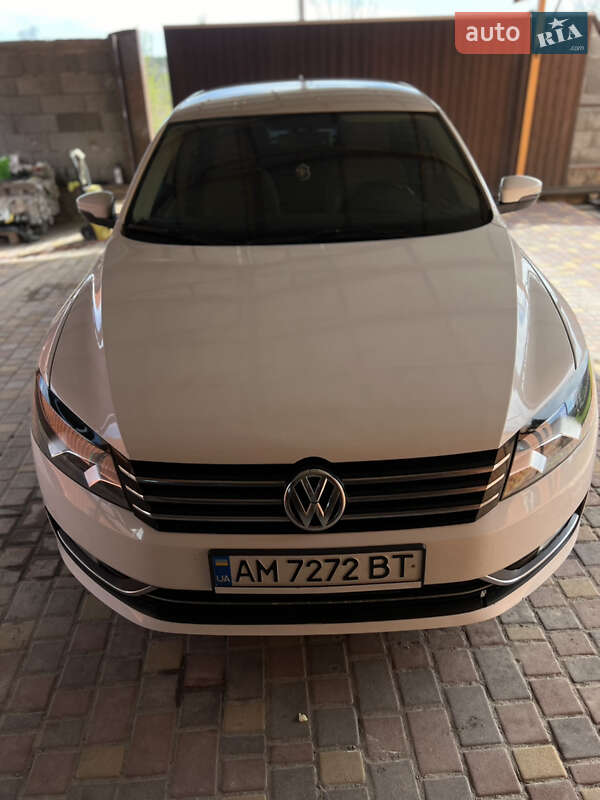 Седан Volkswagen Passat 2012 в Коростышеве