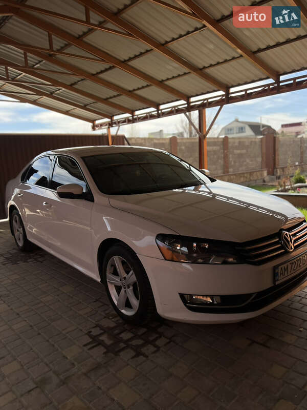 Седан Volkswagen Passat 2012 в Коростышеве
