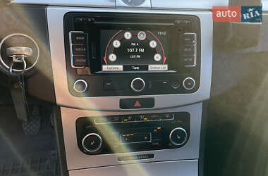 Универсал Volkswagen Passat 2011 в 