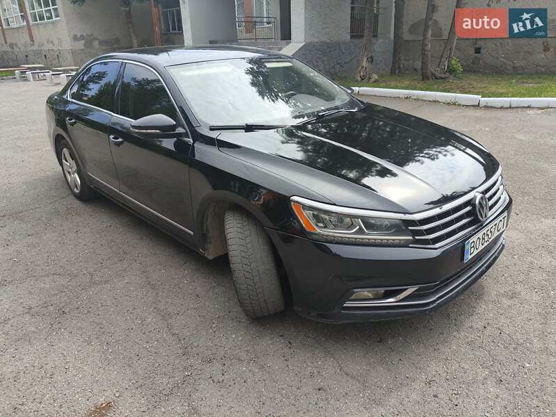 Седан Volkswagen Passat 2016 в Тернополе