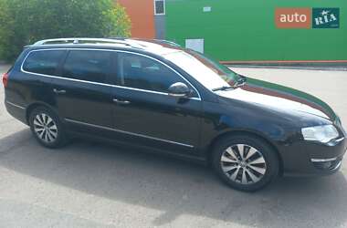 Универсал Volkswagen Passat 2009 в Ровно