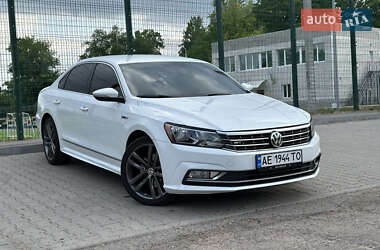 Седан Volkswagen Passat 2016 в Верхнеднепровске