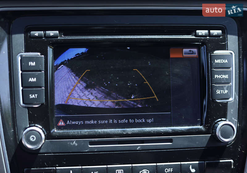 Седан Volkswagen Passat 2014 в Ужгороде