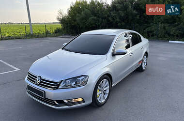 Седан Volkswagen Passat 2012 в Казатине