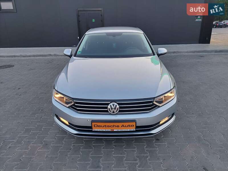 Седан Volkswagen Passat 2016 в Одесі