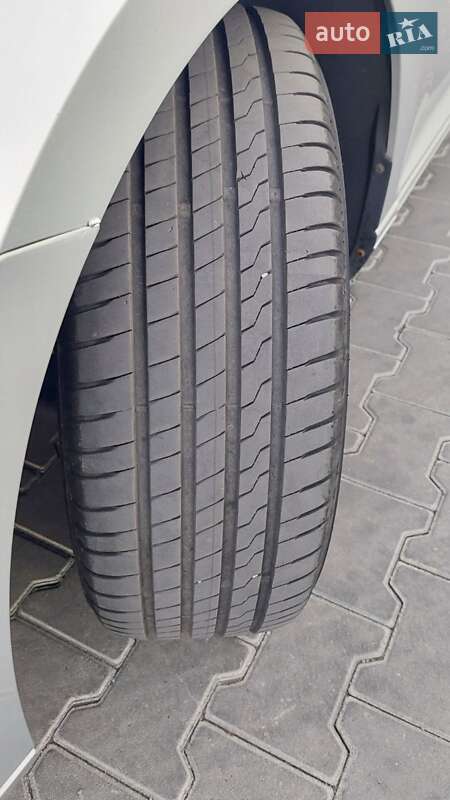 Седан Volkswagen Passat 2016 в Одесі