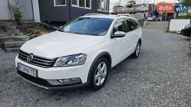 Универсал Volkswagen Passat 2012 в Львове