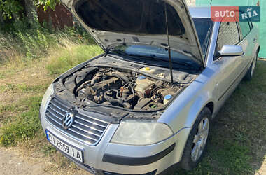 Седан Volkswagen Passat 2003 в Очакове