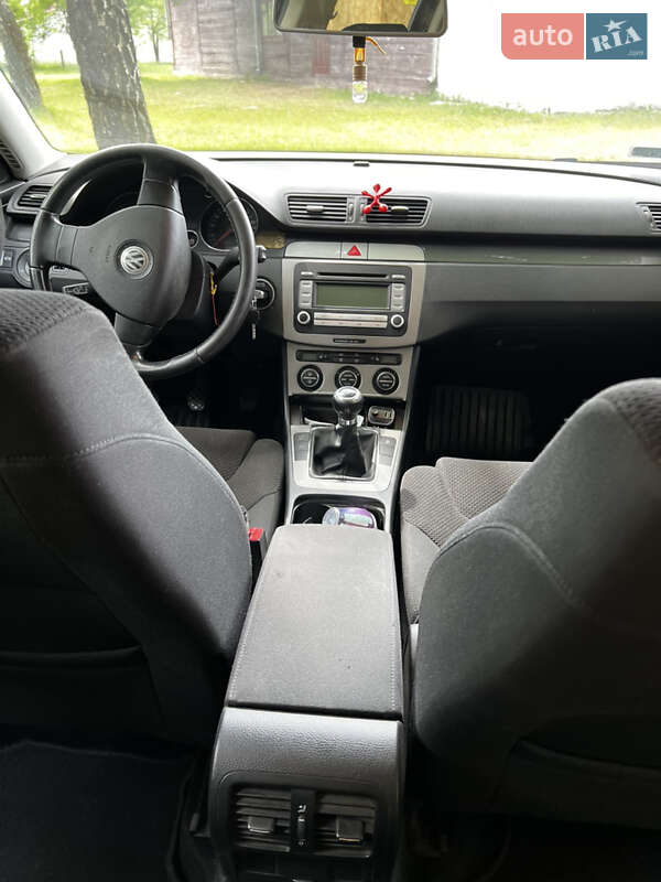 Универсал Volkswagen Passat 2007 в Любешове