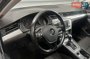 Седан Volkswagen Passat 2016 в 