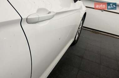 Седан Volkswagen Passat 2016 в 