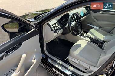 Седан Volkswagen Passat 2016 в 