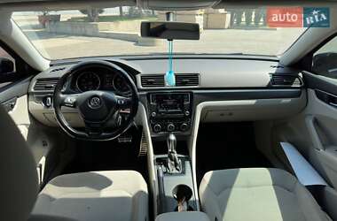 Седан Volkswagen Passat 2016 в 