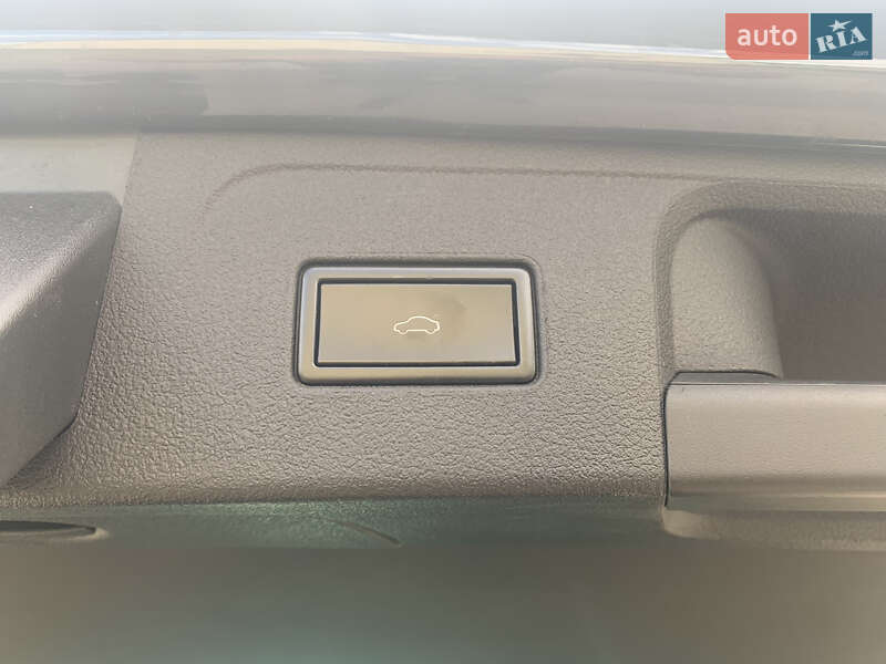 Универсал Volkswagen Passat 2019 в Луцке