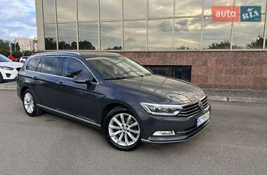 Універсал Volkswagen Passat 2014 в Києві