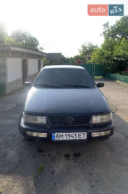 Седан Volkswagen Passat 1994 в Немирове