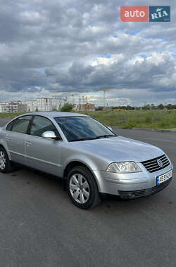 Седан Volkswagen Passat 2005 в Виннице