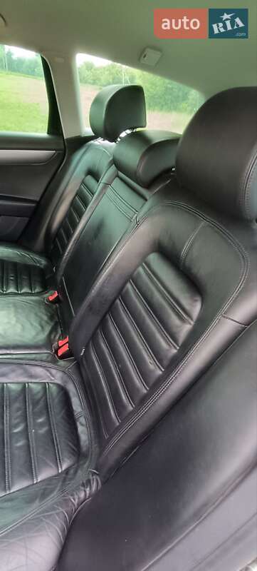 Универсал Volkswagen Passat 2011 в Луцке